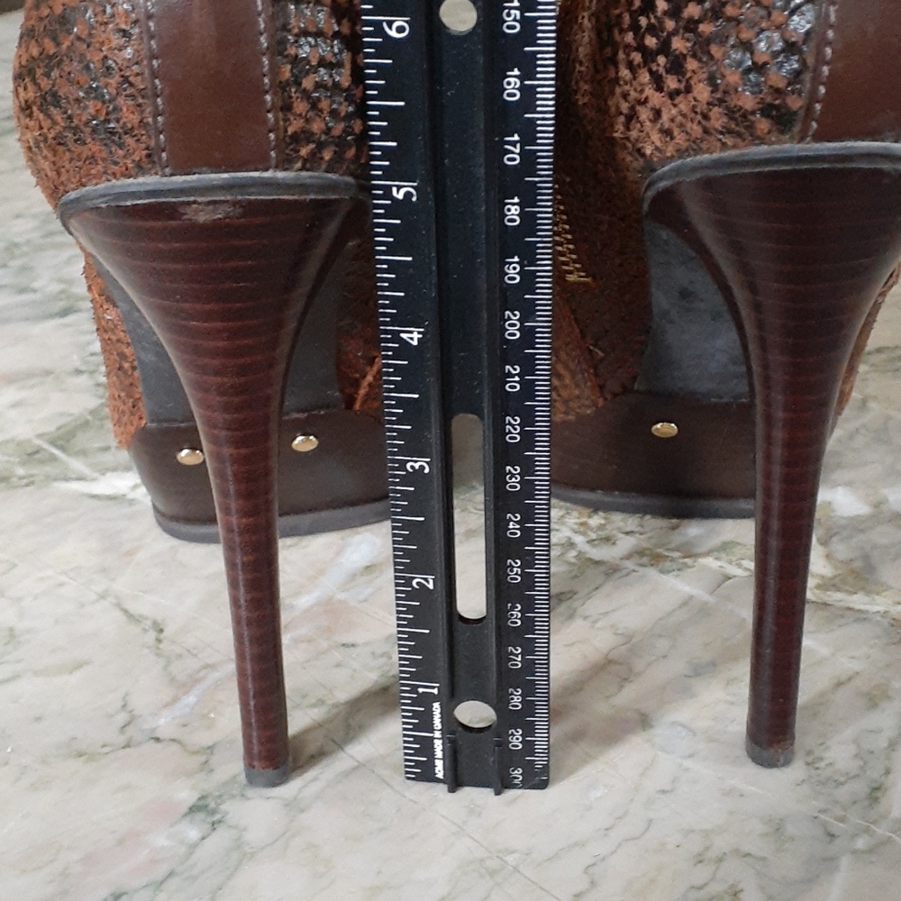 Michael Kors boots - Picture 9 of 15